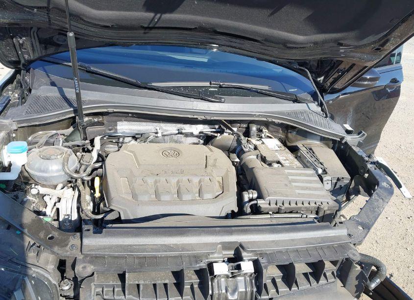 Photo 10 of 2024 Volkswagen Tiguan 2.0T SE R-LINE BLACK (VIN 3VVCB7AX6RM129075)