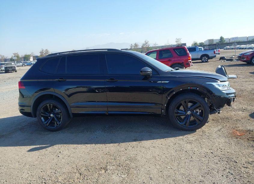 Photo 14 of 2024 Volkswagen Tiguan 2.0T SE R-LINE BLACK (VIN 3VVCB7AX6RM129075)