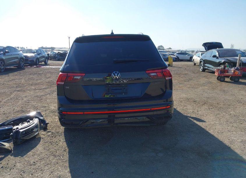 Photo 17 of 2024 Volkswagen Tiguan 2.0T SE R-LINE BLACK (VIN 3VVCB7AX6RM129075)