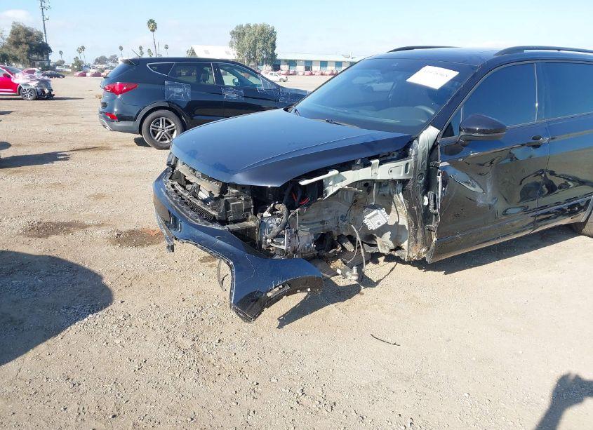 Photo 6 of 2024 Volkswagen Tiguan 2.0T SE R-LINE BLACK (VIN 3VVCB7AX6RM129075)