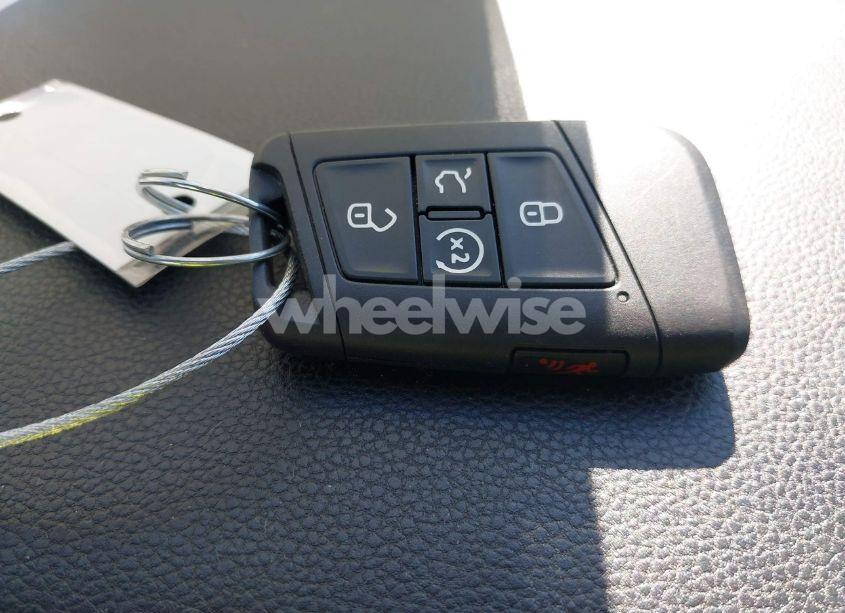 Photo 11 of 2023 Volkswagen Tiguan 2.0T SE R-LINE BLACK (VIN 3VVCB7AX7PM132001)