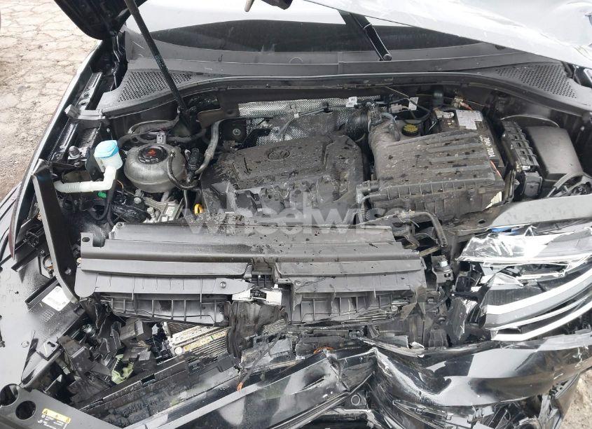 Photo 10 of 2024 Volkswagen Tiguan 2.0T SE R-LINE BLACK (VIN 3VVCB7AX7RM058145)