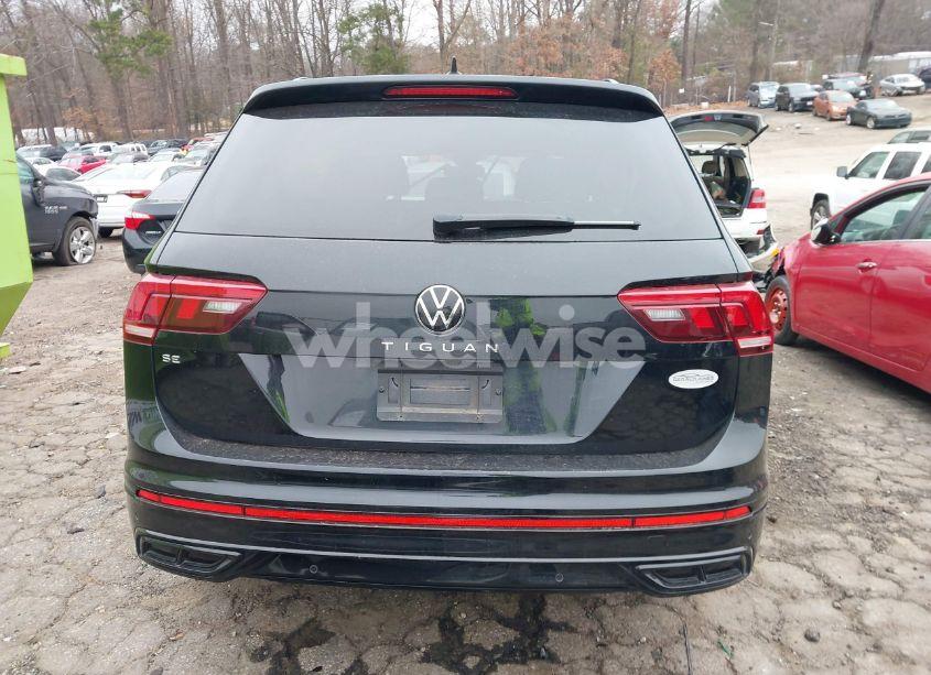 Photo 16 of 2024 Volkswagen Tiguan 2.0T SE R-LINE BLACK (VIN 3VVCB7AX7RM058145)