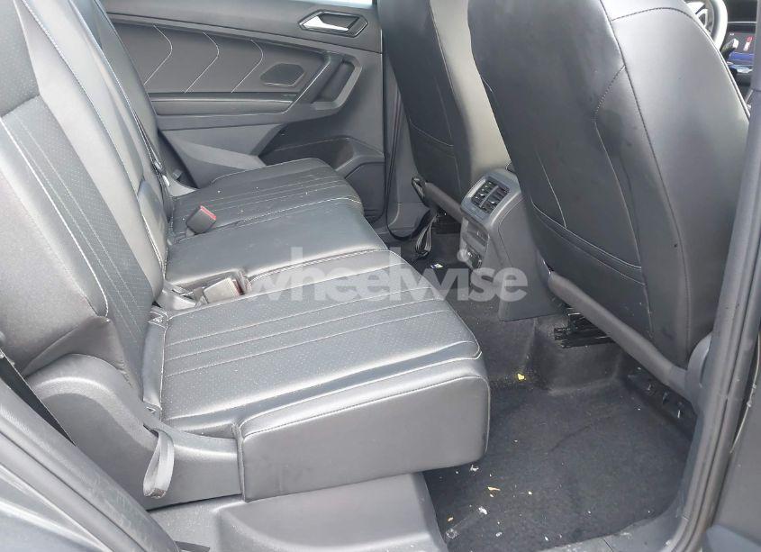 Photo 8 of 2023 Volkswagen Tiguan 2.0T SE R-LINE BLACK (VIN 3VVCB7AX8PM039567)