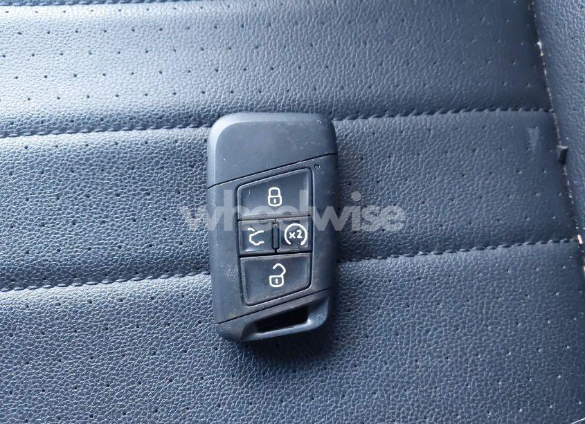 Photo 11 of 2023 Volkswagen Tiguan 2.0T SE R-LINE BLACK (VIN 3VVCB7AX8PM141998)