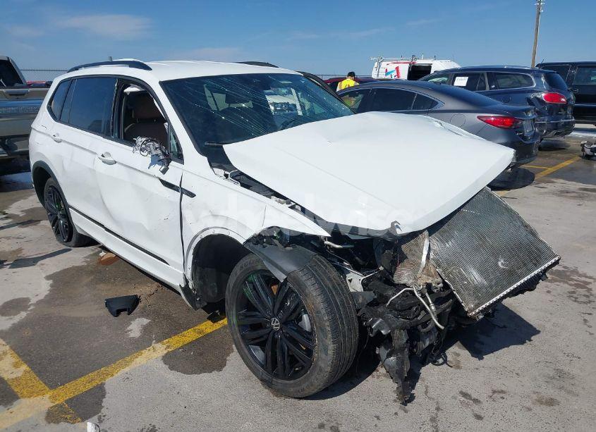 2022 Volkswagen Tiguan 2.0T SE R-LINE BLACK (VIN 3VVCB7AX9NM009779) main photo