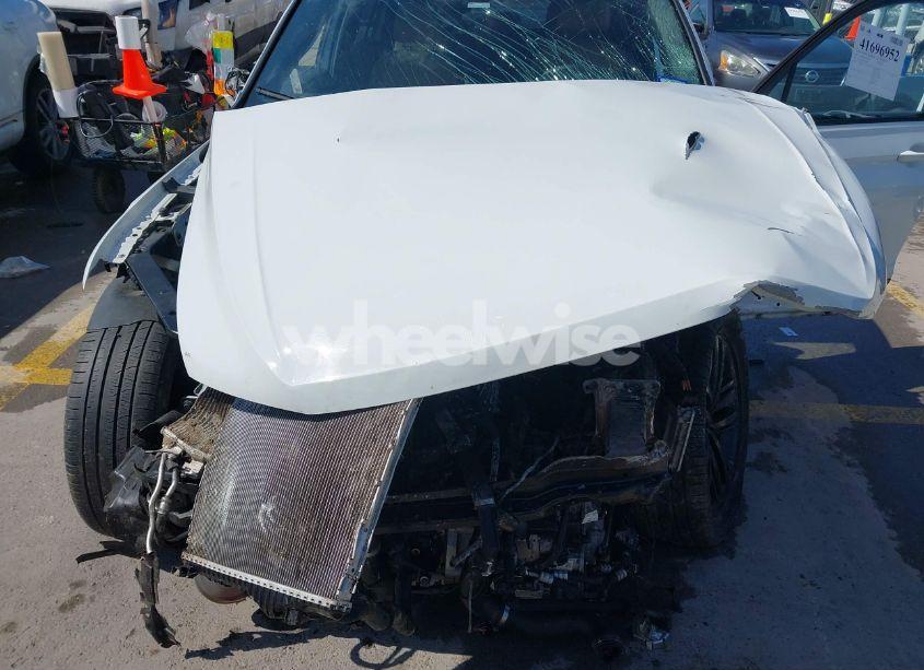 Photo 6 of 2022 Volkswagen Tiguan 2.0T SE R-LINE BLACK (VIN 3VVCB7AX9NM009779)