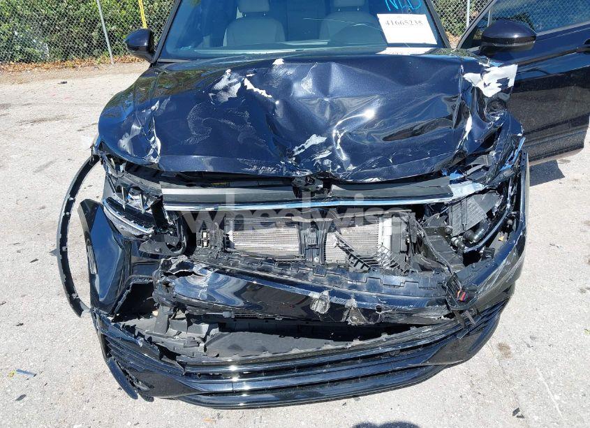 Photo 6 of 2022 Volkswagen Tiguan 2.0T SE R-LINE BLACK (VIN 3VVCB7AX9NM054351)