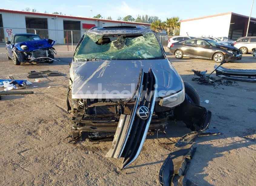 Photo 13 of 2022 Volkswagen Tiguan 2.0T SE R-LINE BLACK (VIN 3VVCB7AX9NM165109)