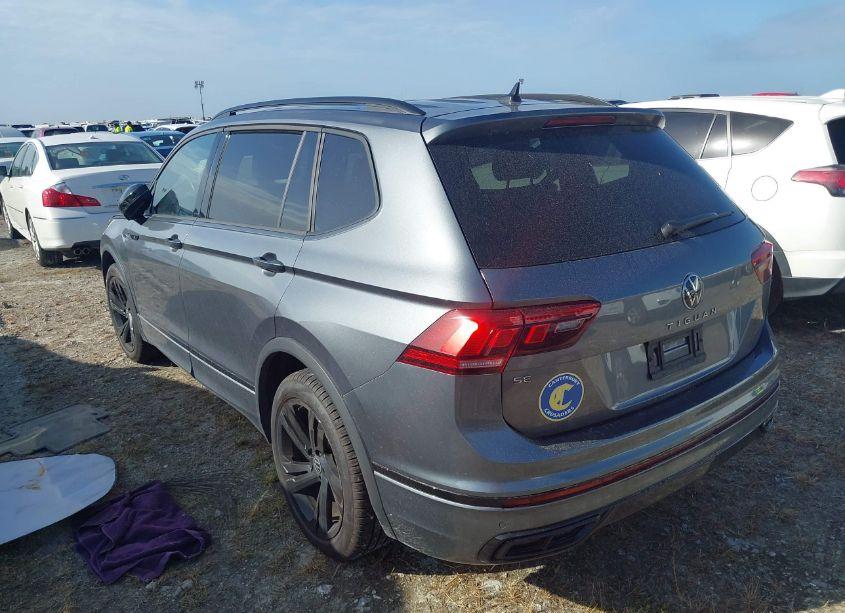 Photo 3 of 2024 Volkswagen Tiguan (VIN 3VVCB7AX9RM050306)
