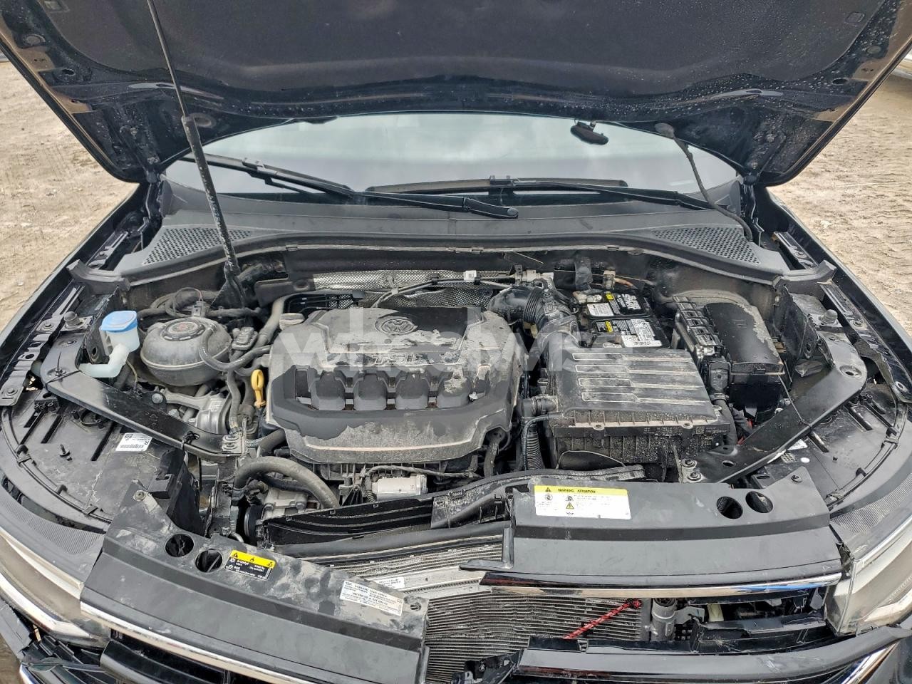 Photo 12 of 2024 VOLKSWAGEN TIGUAN SE R-LINE BLACK (VIN 3VVCB7AX9RM196608)