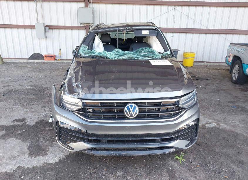 Photo 12 of 2022 Volkswagen Tiguan 2.0T SE R-LINE BLACK (VIN 3VVCB7AXXNM091425)