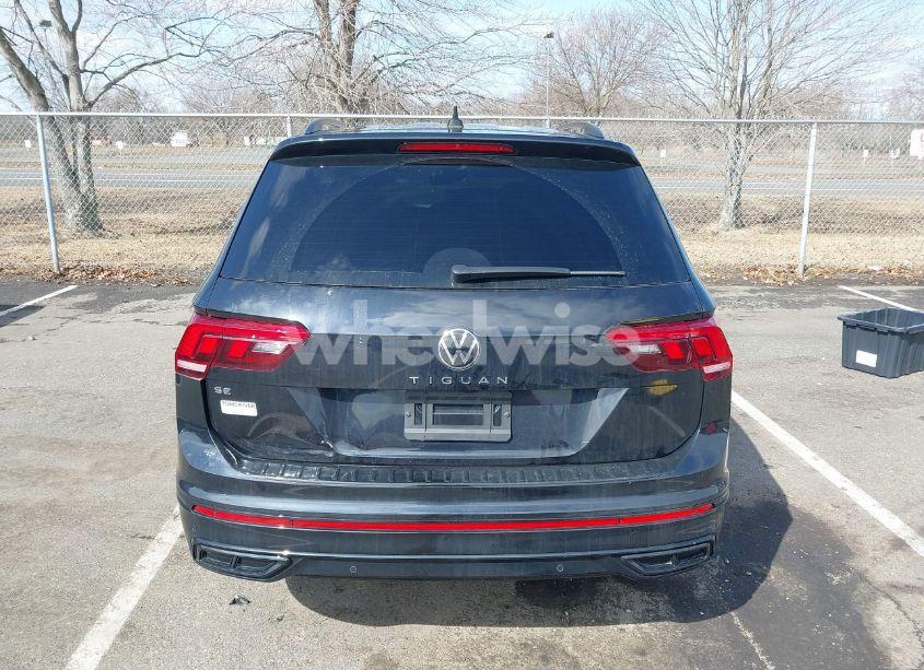 Photo 16 of 2023 Volkswagen Tiguan 2.0T SE R-LINE BLACK (VIN 3VVCB7AXXPM094621)