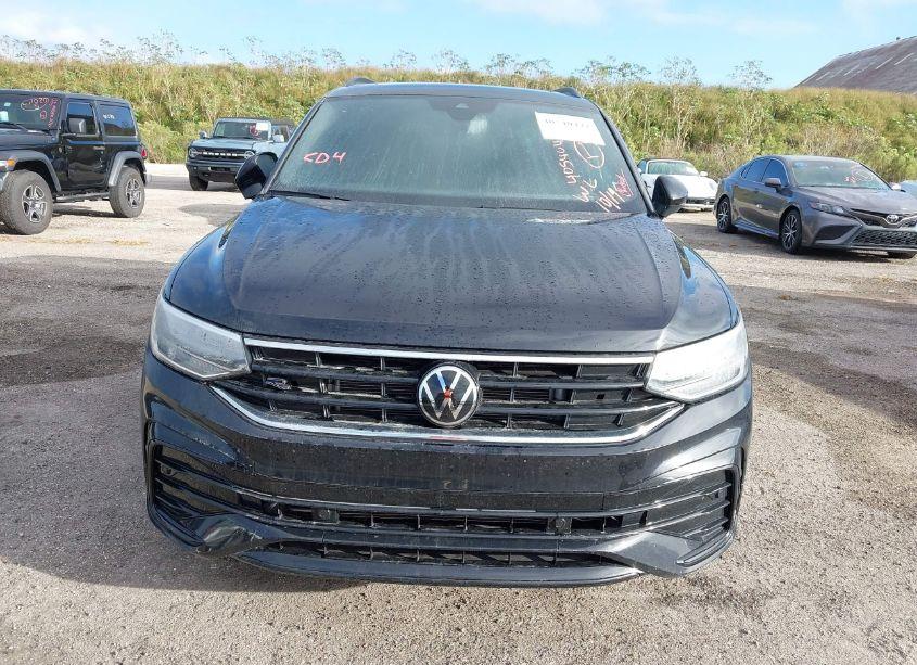 Photo 12 of 2023 Volkswagen Tiguan 2.0T SE R-LINE BLACK (VIN 3VVCB7AXXPM130601)