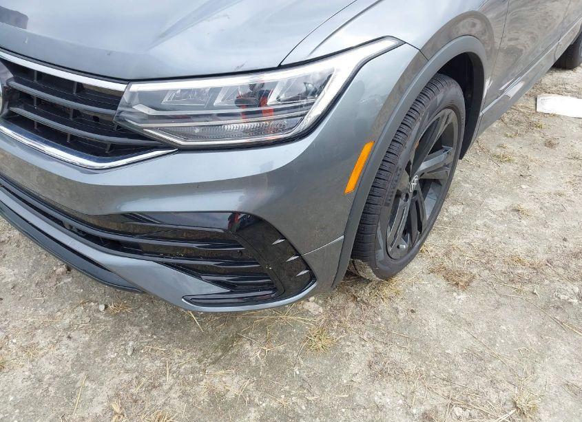Photo 11 of 2024 Volkswagen Tiguan 2.0T SE R-LINE BLACK/SE BLACK (VIN 3VVCB7AXXRM110044)