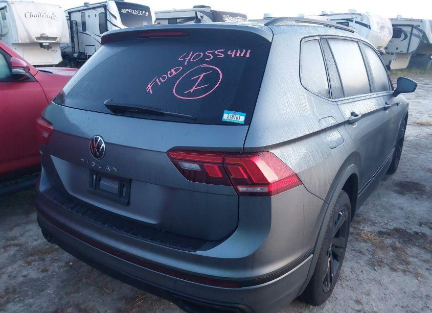 Photo 4 of 2024 Volkswagen Tiguan 2.0T SE R-LINE BLACK/SE BLACK (VIN 3VVCB7AXXRM110044)