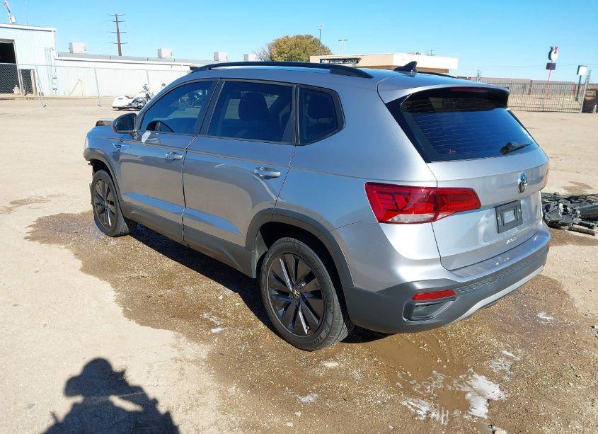 Photo 3 of 2022 Volkswagen Taos 1.5T S (VIN 3VVCX7B20NM079269)