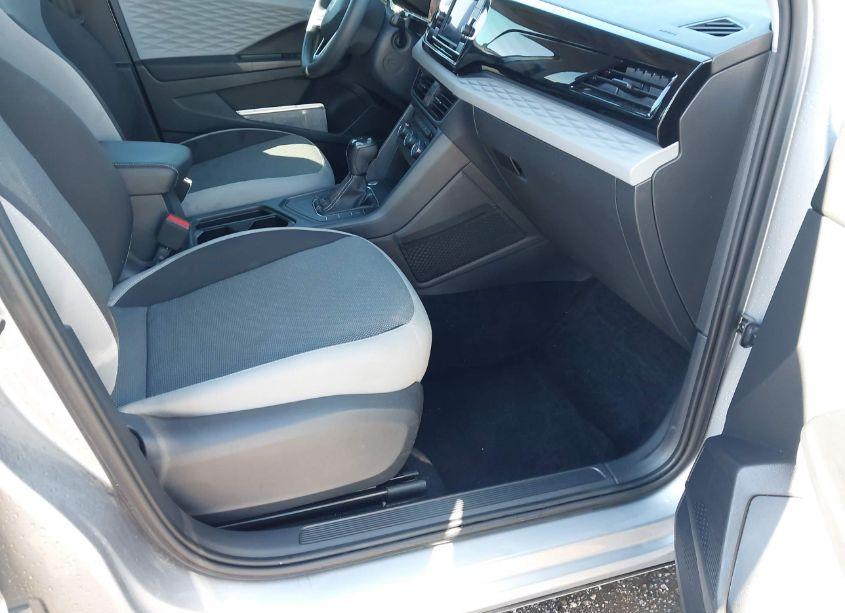 Photo 5 of 2022 Volkswagen Taos 1.5T S (VIN 3VVCX7B20NM079269)