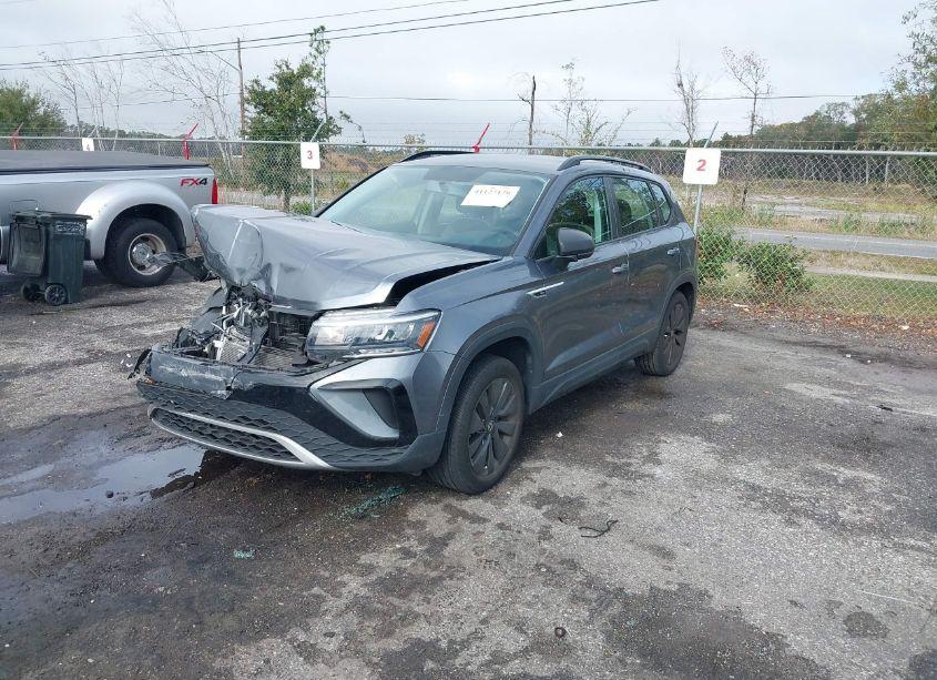 Photo 2 of 2022 Volkswagen Taos 1.5T S (VIN 3VVCX7B21NM066126)