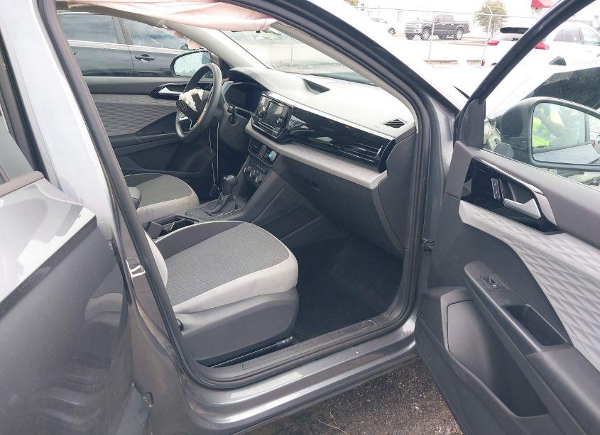 Photo 5 of 2022 Volkswagen Taos 1.5T S (VIN 3VVCX7B21NM066126)