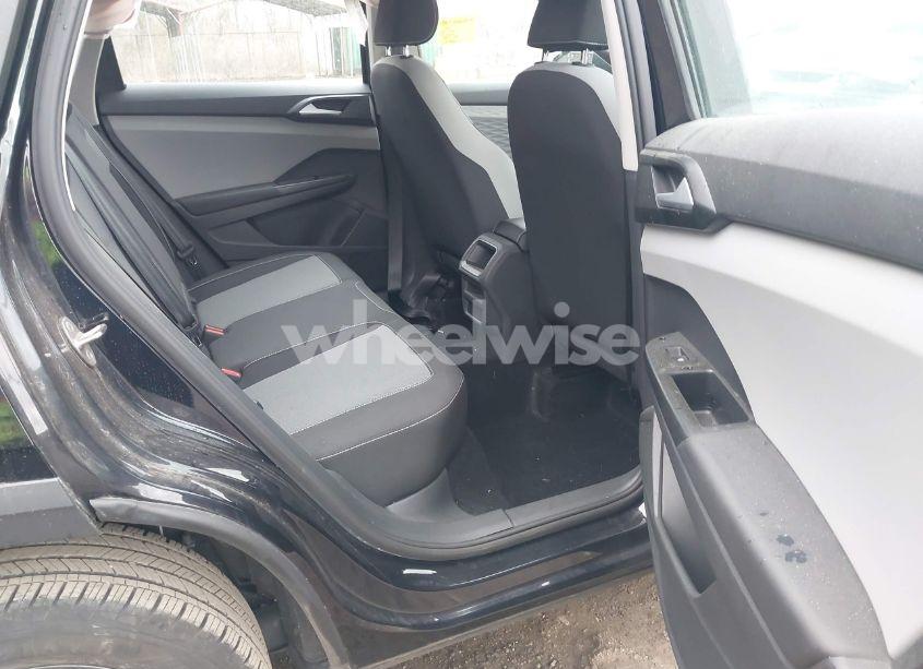 Photo 8 of 2022 Volkswagen Taos 1.5T S (VIN 3VVCX7B22NM000734)