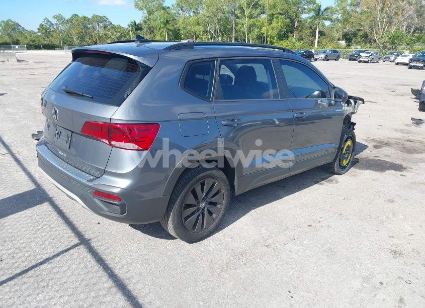 Photo 4 of 2022 Volkswagen Taos 1.5T S (VIN 3VVCX7B22NM028047)