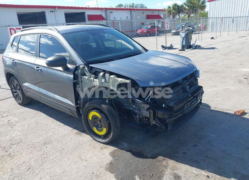 Photo 6 of 2022 Volkswagen Taos 1.5T S (VIN 3VVCX7B22NM028047)