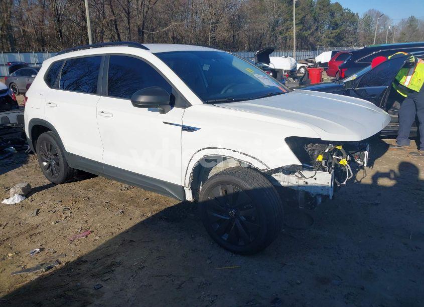 2022 Volkswagen Taos 1.5T S (VIN 3VVCX7B22NM077782) main photo