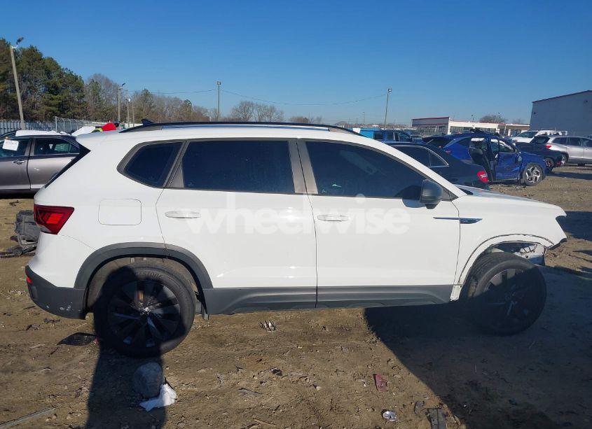 Photo 14 of 2022 Volkswagen Taos 1.5T S (VIN 3VVCX7B22NM077782)