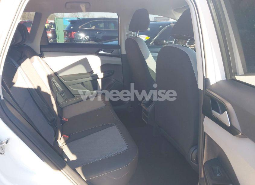 Photo 8 of 2022 Volkswagen Taos 1.5T S (VIN 3VVCX7B22NM077782)