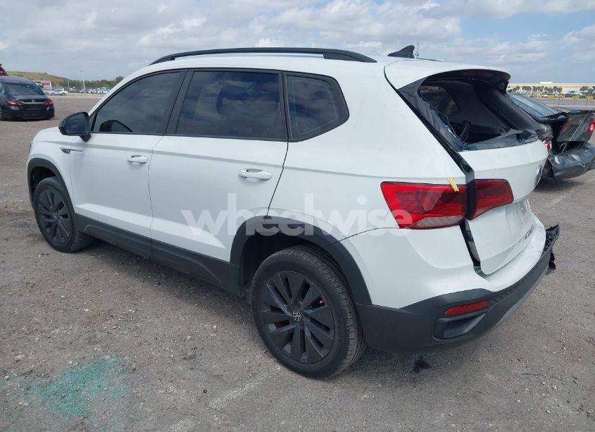 Photo 3 of 2022 Volkswagen Taos 1.5T S (VIN 3VVCX7B23NM000788)