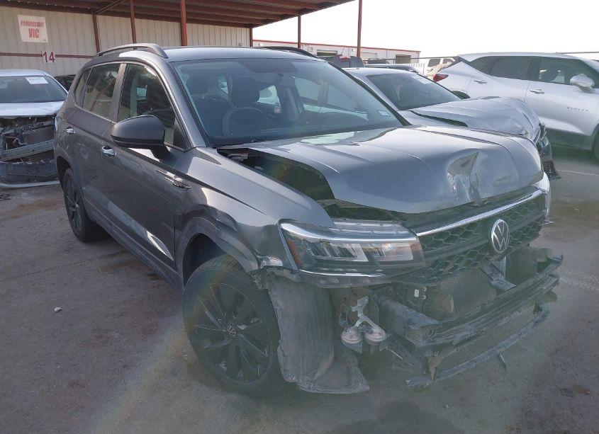 2022 Volkswagen Taos 1.5T S (VIN 3VVCX7B25NM050611) main photo