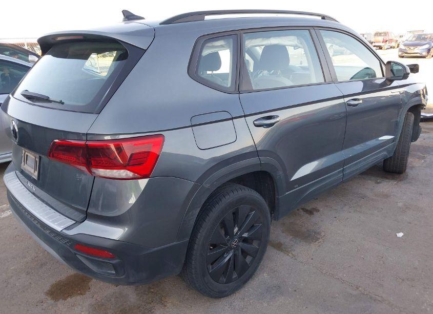 Photo 4 of 2022 Volkswagen Taos 1.5T S (VIN 3VVCX7B25NM050611)