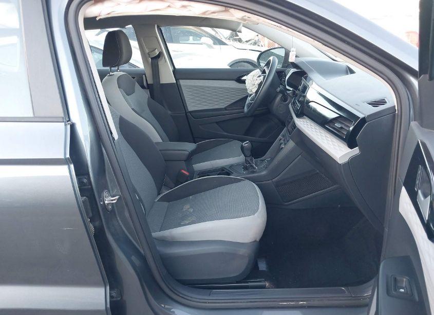 Photo 5 of 2022 Volkswagen Taos 1.5T S (VIN 3VVCX7B25NM050611)