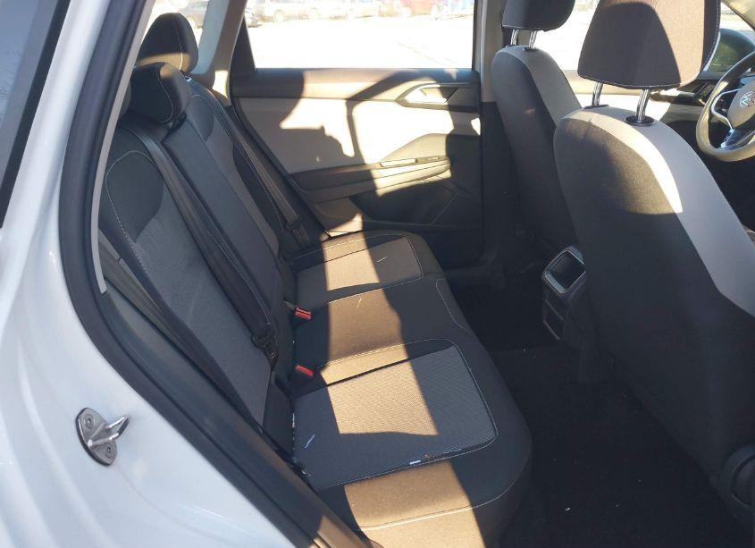Photo 8 of 2022 Volkswagen Taos 1.5T S (VIN 3VVCX7B26NM001739)