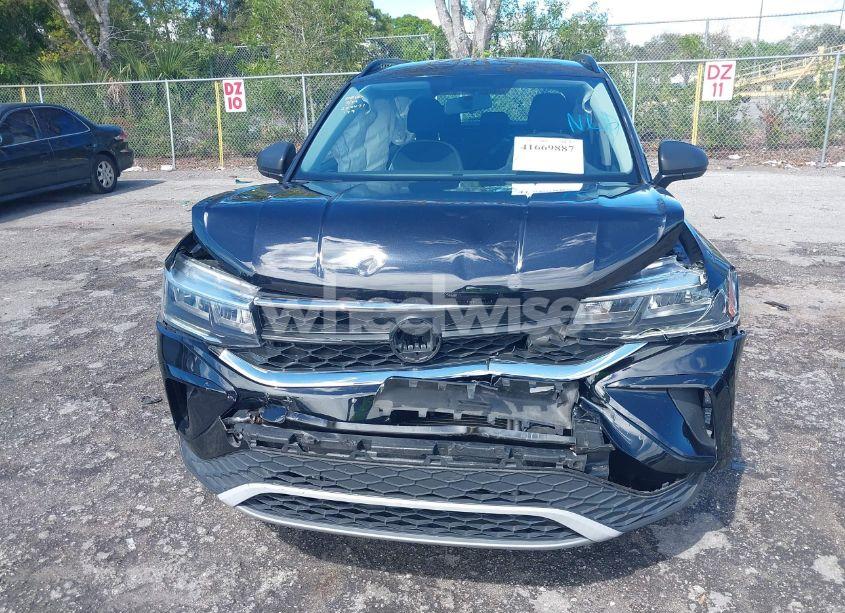 Photo 6 of 2022 Volkswagen Taos 1.5T S (VIN 3VVCX7B27NM006299)