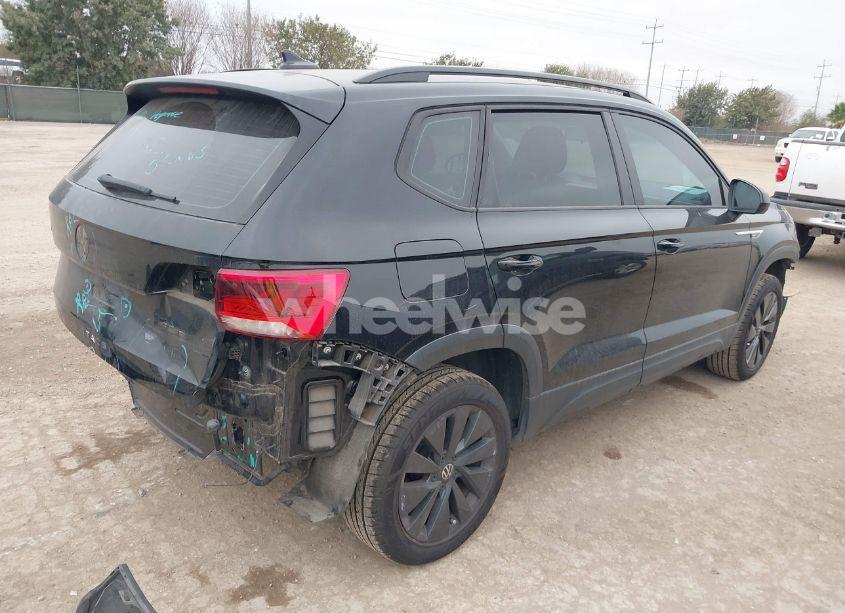 Photo 4 of 2022 Volkswagen Taos 1.5T S (VIN 3VVCX7B27NM008022)