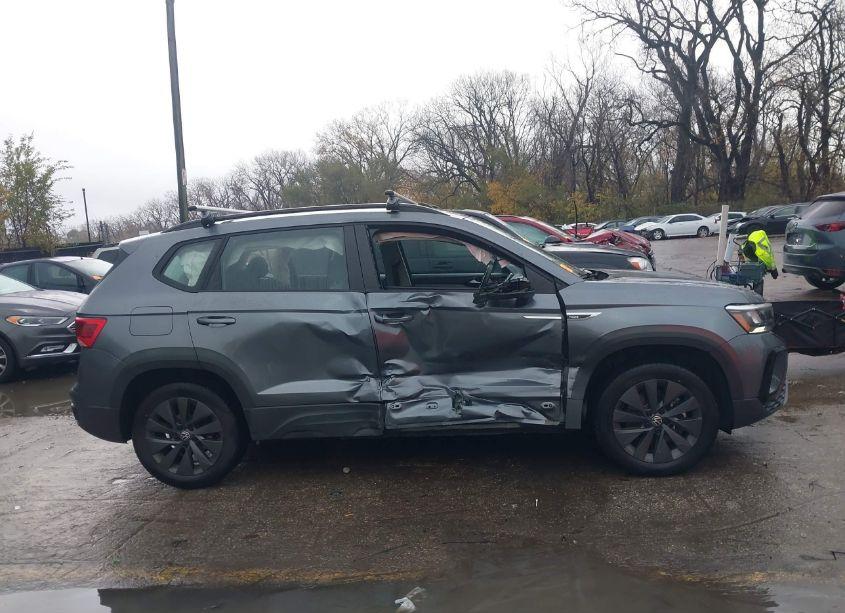 Photo 6 of 2023 Volkswagen Taos 1.5T S (VIN 3VVCX7B27PM328864)