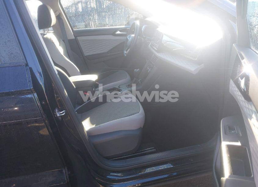 Photo 5 of 2023 Volkswagen Taos 1.5T S (VIN 3VVCX7B27PM382701)