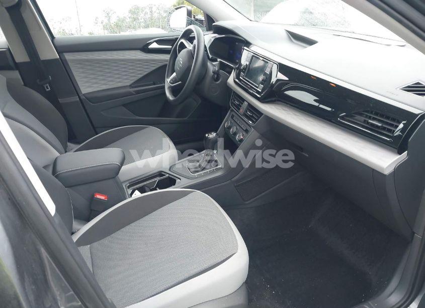 Photo 5 of 2022 Volkswagen Taos 1.5T S (VIN 3VVCX7B28NM066267)