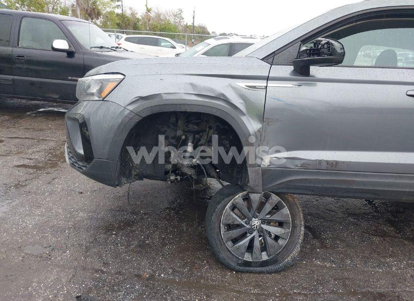 Photo 6 of 2022 Volkswagen Taos 1.5T S (VIN 3VVCX7B28NM066267)