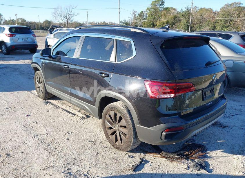 Photo 3 of 2022 Volkswagen Taos 1.5T S (VIN 3VVCX7B29NM049686)