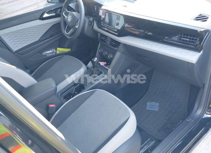 Photo 5 of 2022 Volkswagen Taos 1.5T S (VIN 3VVCX7B29NM049686)