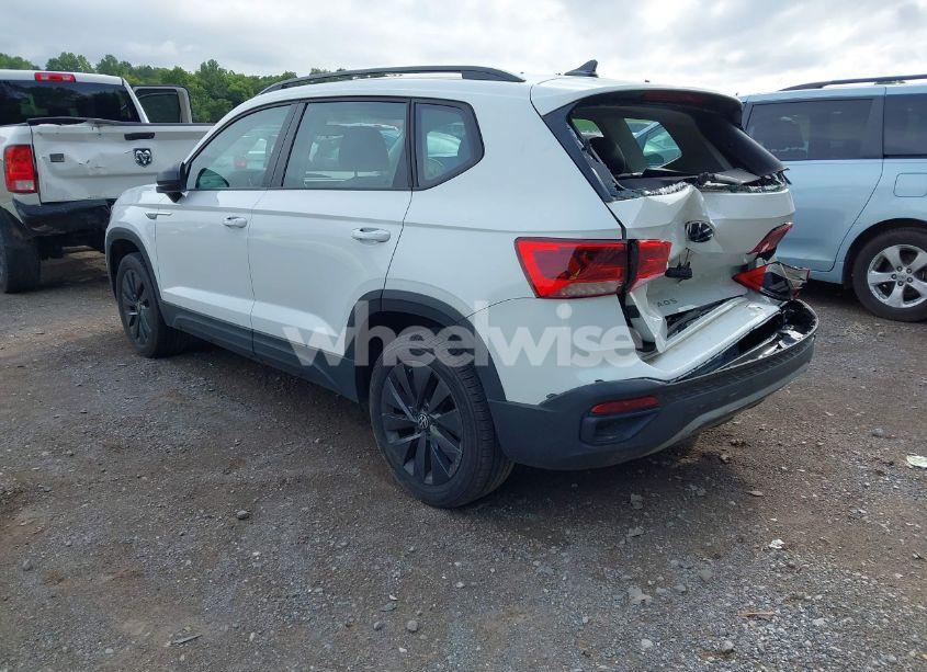 Photo 3 of 2023 Volkswagen Taos S (VIN 3VVCX7B29PM368783)