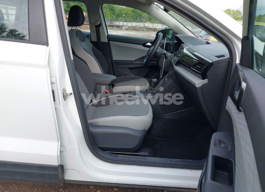 Photo 5 of 2023 Volkswagen Taos S (VIN 3VVCX7B29PM368783)