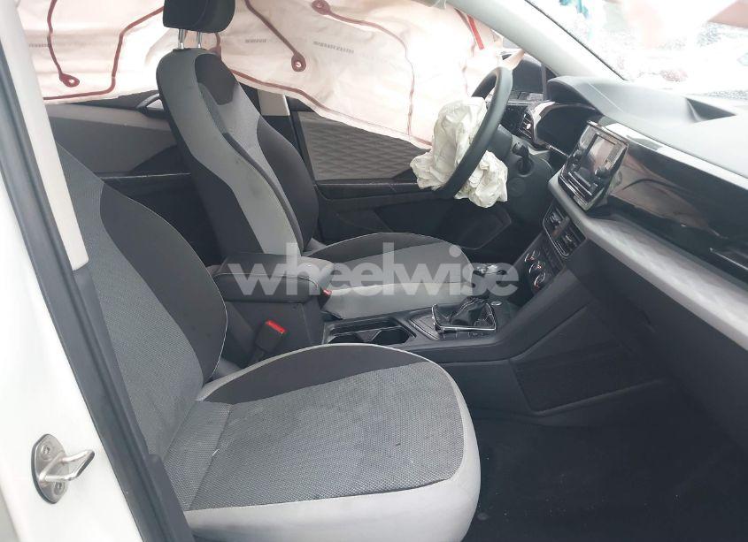 Photo 5 of 2022 Volkswagen Taos 1.5T S (VIN 3VVCX7B2XNM013053)