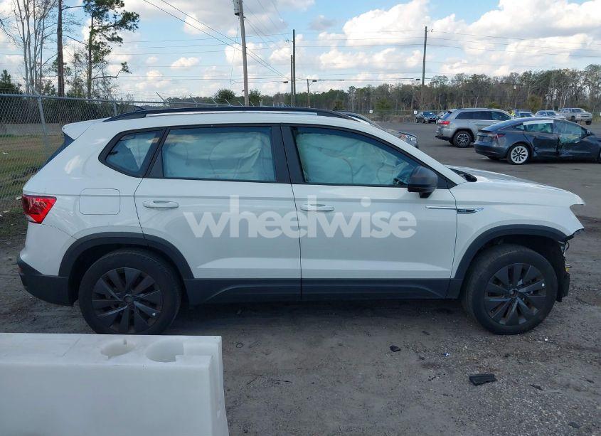 Photo 13 of 2023 Volkswagen Taos 1.5T S (VIN 3VVCX7B2XPM330477)