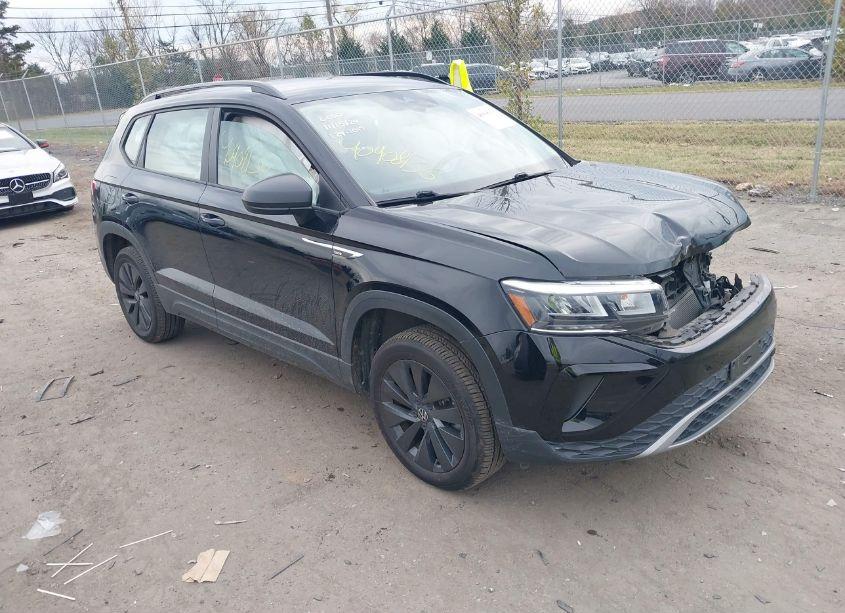 2022 Volkswagen Taos 1.5T S (VIN 3VVDX7B20NM048950) main photo