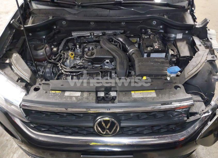 Photo 10 of 2022 Volkswagen Taos 1.5T S (VIN 3VVDX7B22NM003413)