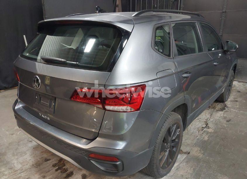 Photo 4 of 2022 Volkswagen Taos 1.5T S (VIN 3VVDX7B22NM003413)